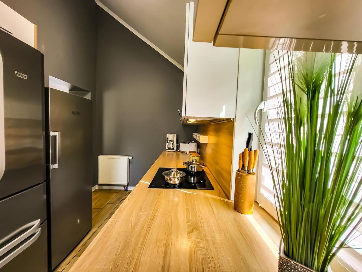 Holiday Home Vegas - House And Garten For Exclusive Use Колцево Екстериор снимка