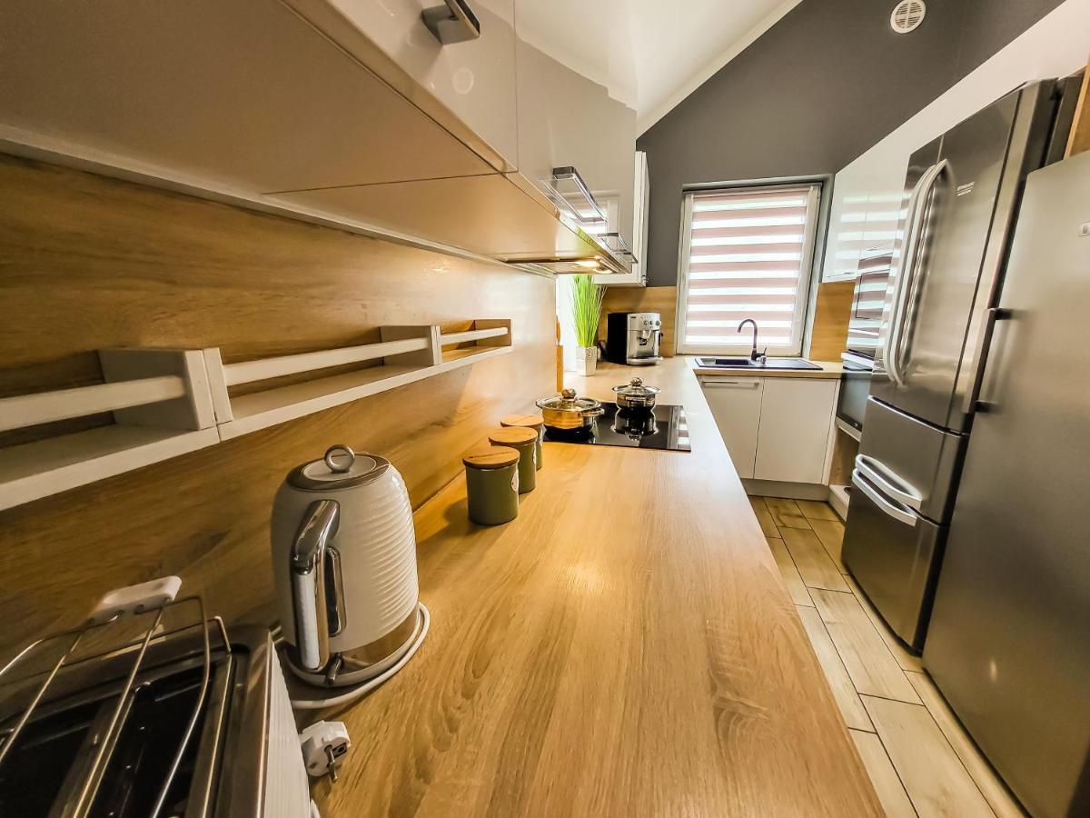 Holiday Home Vegas - House And Garten For Exclusive Use Колцево Екстериор снимка
